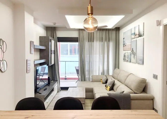 La Naval Beach Flat W Garage